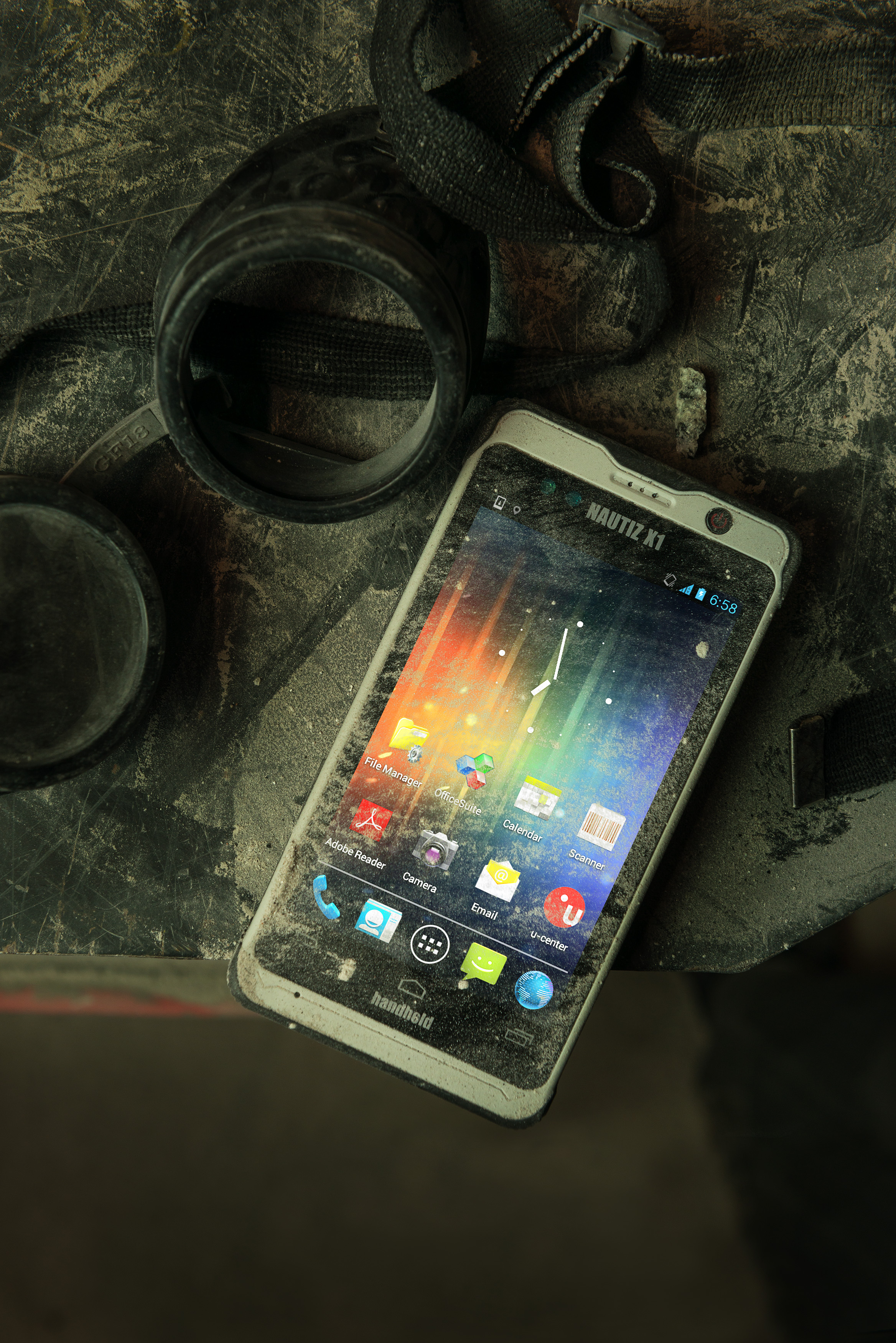 Nautiz X1 IP67 rugged enterprise smartphone gorilla glass