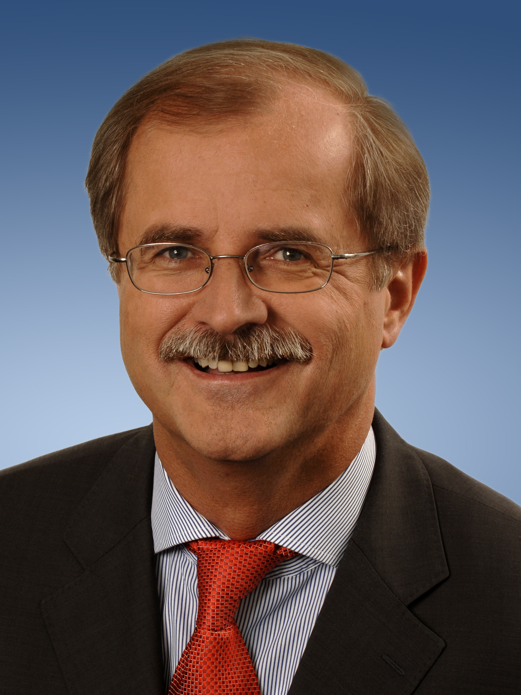 <b>Wolfgang Kroh</b> übernimmt Vorsitz der Geschäftsführung der Orga Systems GmbH - Wolfgang-Kroh