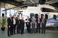Omni Helicopters International (OHI) erhält die erste EC225 von Eurocopter und bestellt sechs weitere Hubschrauber dieses Typs