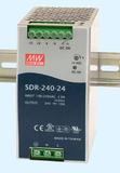 Kompaktes 240-W-Hutschienennetzteil