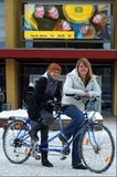 Als Girls' Tandem Uniluft schnuppern
