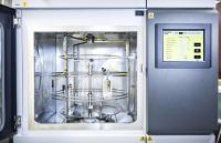 Lebensdauer von Kunststoffen effizient vorhersagen: Fraunhofer LBF koppelt Experiment und Modellierung