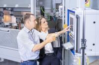 KHS now offers technology for the manufacture of large PET containers with integral handles