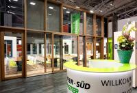 Innovatives Design, authentische Materialien und smarte Technik bei Fenstern, Fassaden und Haustüren