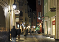 Retrofit solution puts LEDs in historical lanterns