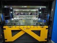 ROEMHELD: Schnelles Werkzeugrüsten mit Magnetspannplatten auf mechanischer Servopresse von Andritz Kaiser
