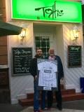 Spende: Sieger Trikot für Toffis Bar