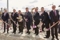 Evonik feiert offiziellen Spatenstich für neuen Polyamid-12-Komplex in Marl
