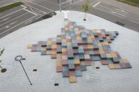Pigmente von LANXESS machen Betonskulptur zum farbigen Star
