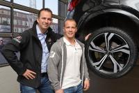 Der Olympiasieger im Kunstturnen hat sich in der Full-Service-Werkstatt vom Reifenspezialisten kompetent beraten lassen