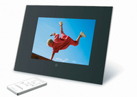 BRAUN PHOTO TECHNIK GmbH präsentiert den digitalen Bilderrahmen DigiFrame 8000