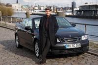 Saab und Roger Cicero versteigern 9-3 Cabrio des Künstlers für guten Zweck