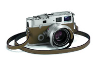 Leica Camera AG und Hermès Paris stellen limitierte Sonderserie LEICA M7 Edition "Hermès" mit extravaganter Belederung vor