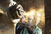 Optimaler Schutz vor flüssigen Metallspritzern