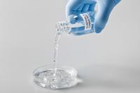 WACKER präsentiert zinnfreien Härter für kondensationsvernetzende Silicon-Abformmassen