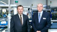 Industry 4.0: Hungarian Minister for Innovation and Technology visits Kecskemét-based Knorr-Bremse Fékrendszerek Kft. on the Night of Modern Factories