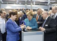 Bundeskanzlerin Dr. Angela Merkel besucht Festo Stand