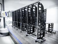 ThinKing Februar - Kombination leichter Hightech-Werkstoffe mit Bionik ermöglicht bahnbrechendes Logistikkonzept - CIKONI entwickelt CFK-Leichtbauregal für Mercedes-Benz Vision Van