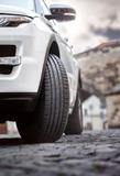 Nokian Tyres präsentiert fünf neue langlebige SUV-Sommerreifen und erneuert sein Reifenprogramm für Kleintransporter