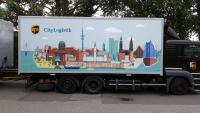 Frisches Design für nachhaltige UPS Mini-Paket-Hubs in Hamburg