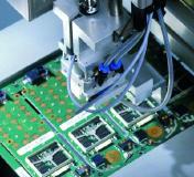 Neues Etikett zum automatischen Anbringen verbessert die Kontinuität in der Herstellung im elektronischen Bereich
