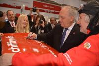CeBIT: Chiffry-6x6-Trabi löst politische Fusion aus