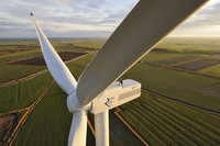 REpower Systems AG errichtet Prototyp der Onshore- Windkraftanlage REpower 3.XM nahe Husum