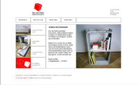 Puristische Möbel - Rot verpackt