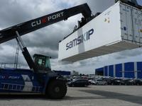 Rekord bei Cuxport: 320 Containerbewegungen in weniger als neun Stunden