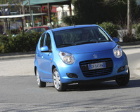 Suzuki Automobile auf der Überholspur