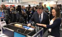 Logistik-Arbeitswelt im Wandel - Staatsrat Schulz im Gespräch auf der Messe Einstieg Hamburg