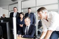 Wirtschaftsminister von Rheinland-Pfalz und Staatssekretärin zu Besuch im Ubisoft Studio Blue Byte