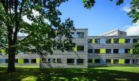 Temporär in Holzmodulbauweise: DRV Rehaklinik und Verwaltungsgebäude ERNE AG Holzbau verarbeitet SWISS KRONO LONGBOARD OSB in Modulbauweise