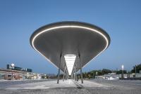 Kein UFO-Landeplatz, sondern ein moderner Busbahnhof