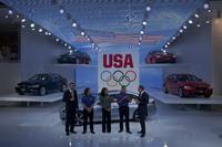 Start ins Jahr 2012 - auf den Automobilmessen in Neu-Delhi und Detroit