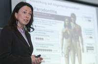 Parodontitis-Fortbildung mit Prof. Dr. med. dent. Nicole Arweiler "Wir brauchen managebare Taschen"