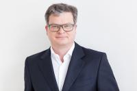 Matthias Hansen ergänzt Vorstand der Smart InsurTech AG