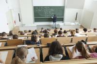 Weiterbildung in der Eventwirtschaft mit Licht und Schatten