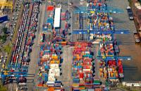 Stabiler Containerumschlag und Wachstum beim Chinahandel