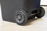 Abfallhochburg Deutschland: fachgerechter Mülltransport mit TORWEGGE-Rollen
