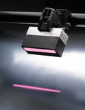 LED Zeilenleuchte mit Ausnahme-Eigenschaften: 220 000 LUX & perfekte Homogenität