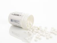 Uhlmann und Domino als Lösungsanbieter für serialisierte, pharmazeutische Drucksysteme