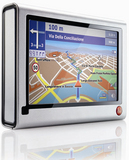 Extrem viel drin, extrem flach: Falk stellt ultraflaches Widescreen-Navi vor