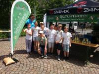 SMC Deutschland unterstützt Schulunterricht für kranke Kinder und Bienenprojekt von jungen Imkern