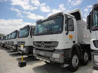 Großauftrag aus Brasilien: Bauriese rüstet seine Flotte mit 115 Mercedes-Benz Lkw auf