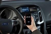 Technologietrend für das Auto der Zukunft: Ford investiert verstärkt in Entwicklungen für die Integration von Smartphones
