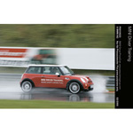 Fit für die Rennstrecke: MINI Racing Licence.
