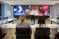 Weltweit agierende Erbe Elektromedizin GmbH in Tübingen schult mit Videowänden von eyevis