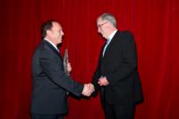 IHK-Vollversammlung: Ernst Burgbacher mit der Ehrennadel in Platin ausgezeichnet