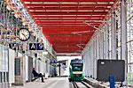 Denkmalgeschützte Bahnsteighallen unter laufendem Betrieb erneuert